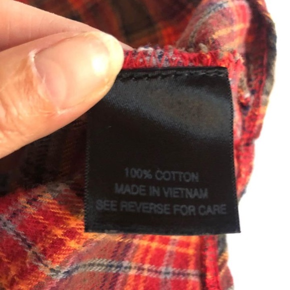 Patterson J. Kincaid - Women’s Top - Red Plaid Print - Size Medium - Picture 4 of 6